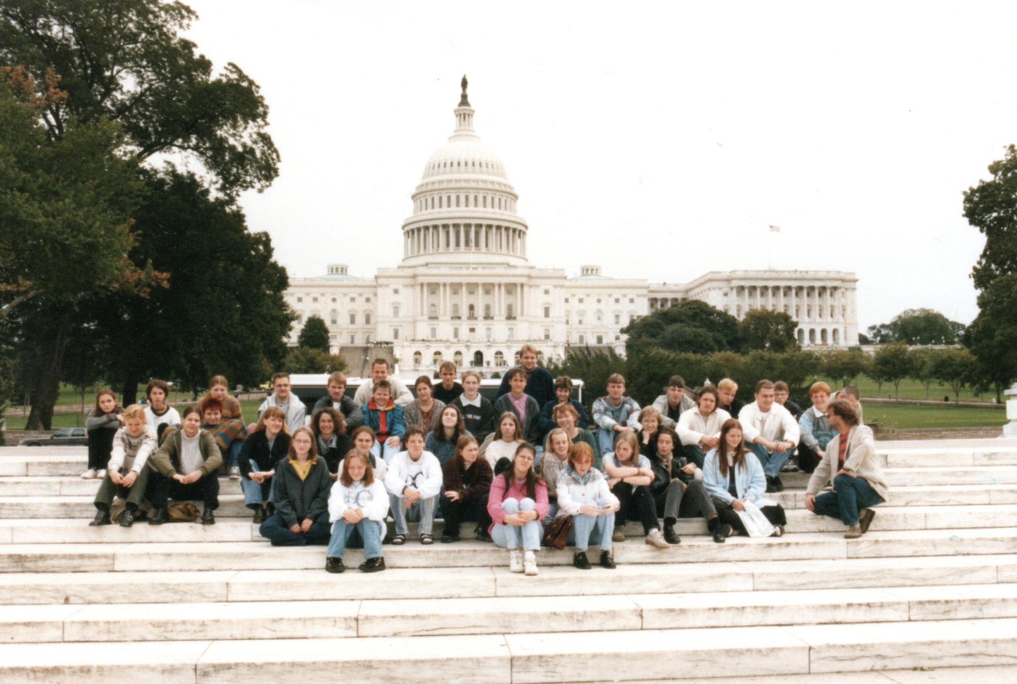 im Mai Konzertreise nach Jablonec (sowie in den Jahren 1998, 2000 und 2002 – Gegenbesuch 1997, 1999, 2001 und 2003)“
